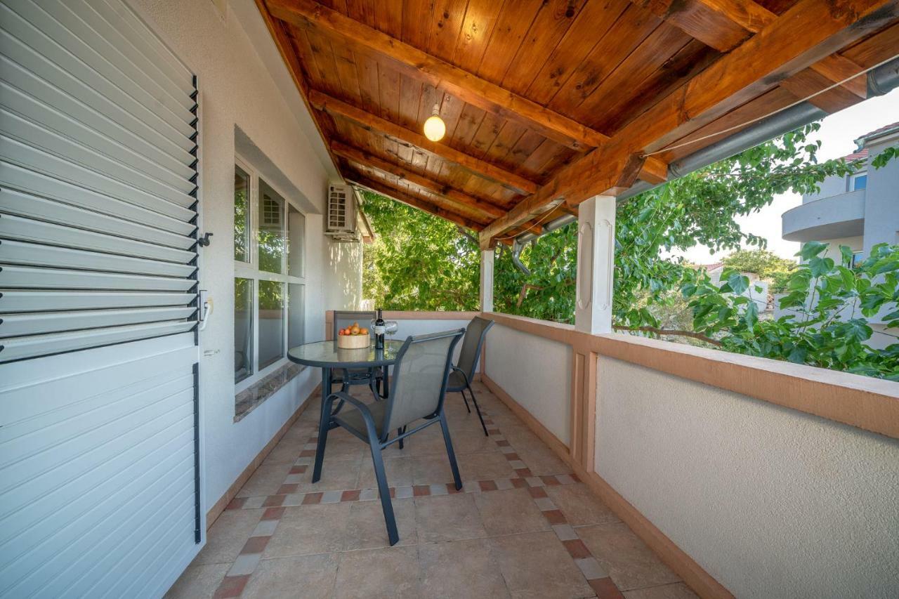 Apartmani Pataca Vodice Extérieur photo